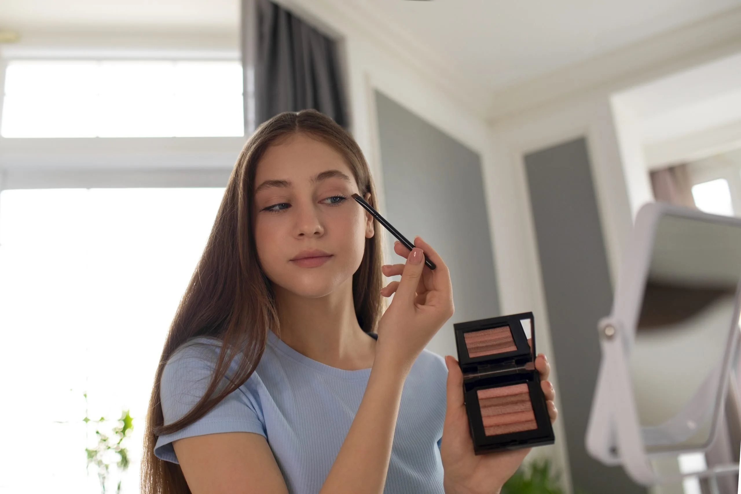 Como manter sua maquiagem fresca e duradoura no verão. Conheça 6 dicas! -  Slow Beauty