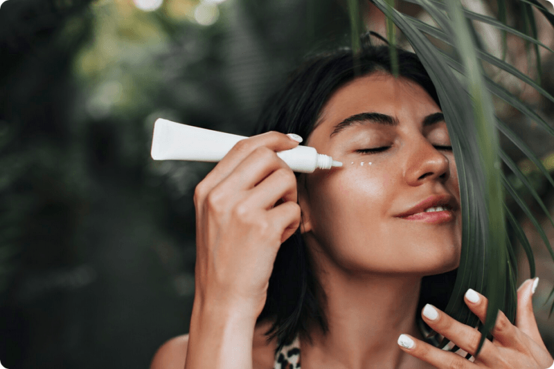Proteja-se com consciência e beleza. Descubra nossa linha completa de Protetor Solar Mineral na Slow Beauty e transforme sua rotina de cuidados.