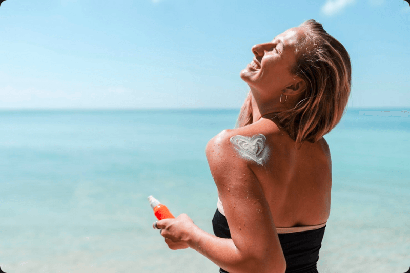 Descubra o protetor solar mineral: a escolha consciente para proteger sua pele e o planeta. Barreira física, sem rastro branco e segura para recifes. Sua rotina de beleza limpa começa aqui!